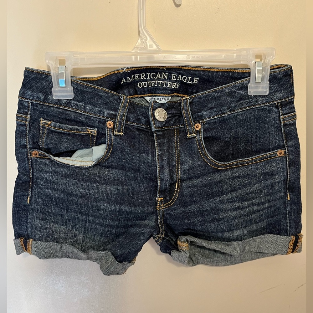 Women’s / juniors Super stretch MIDI jean shorts, size 6
